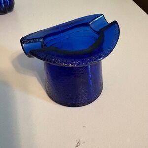 Cobalt Blue Glass Ashtray Top Hat Novelty Collectible Smokerware